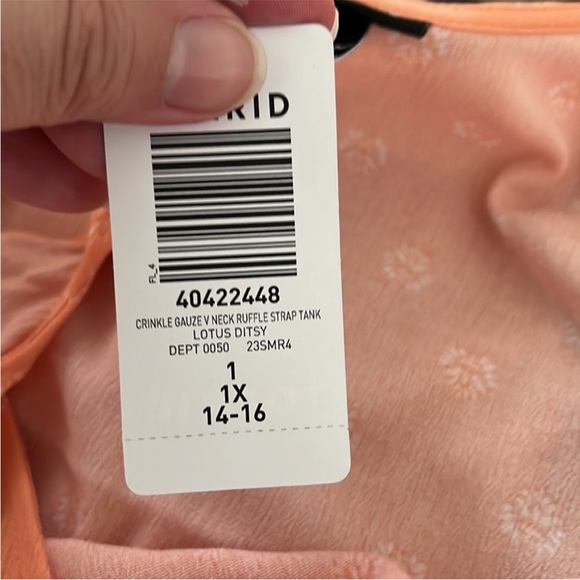 Torrid Washable Crinkle Gauze V-Neck Ruffle Strap Tank - Picture 8 of 9